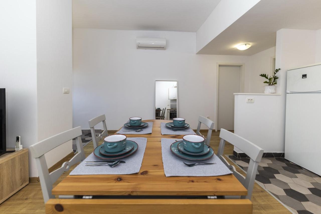 Apartments 23 And 25 With Free Private Parking Zadar Eksteriør billede