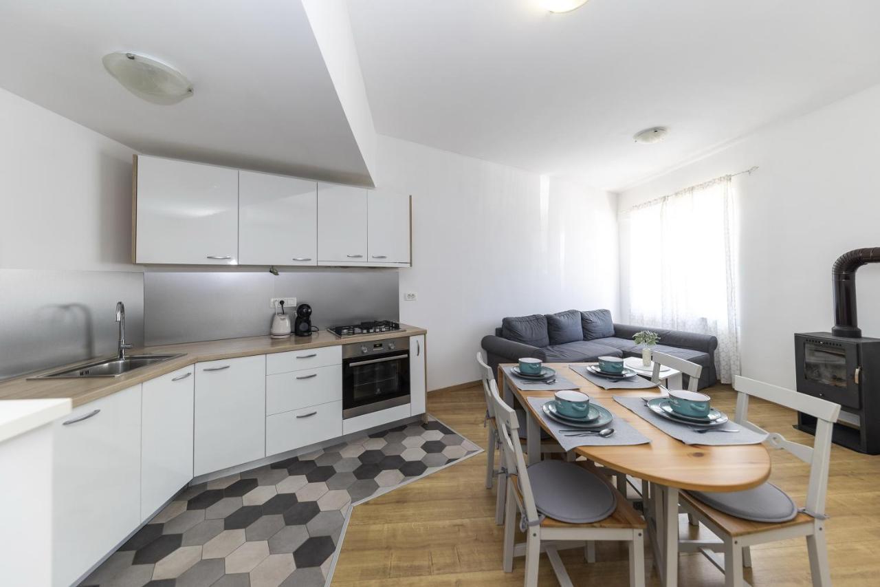 Apartments 23 And 25 With Free Private Parking Zadar Eksteriør billede