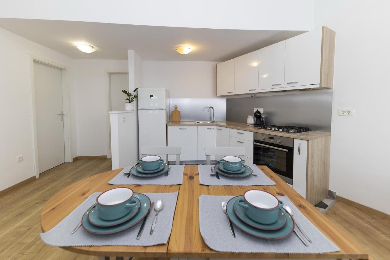 Apartments 23 And 25 With Free Private Parking Zadar Eksteriør billede