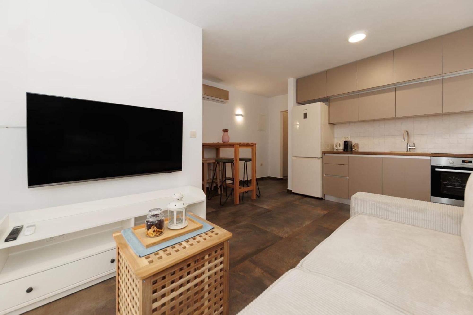 Apartments 23 And 25 With Free Private Parking Zadar Eksteriør billede