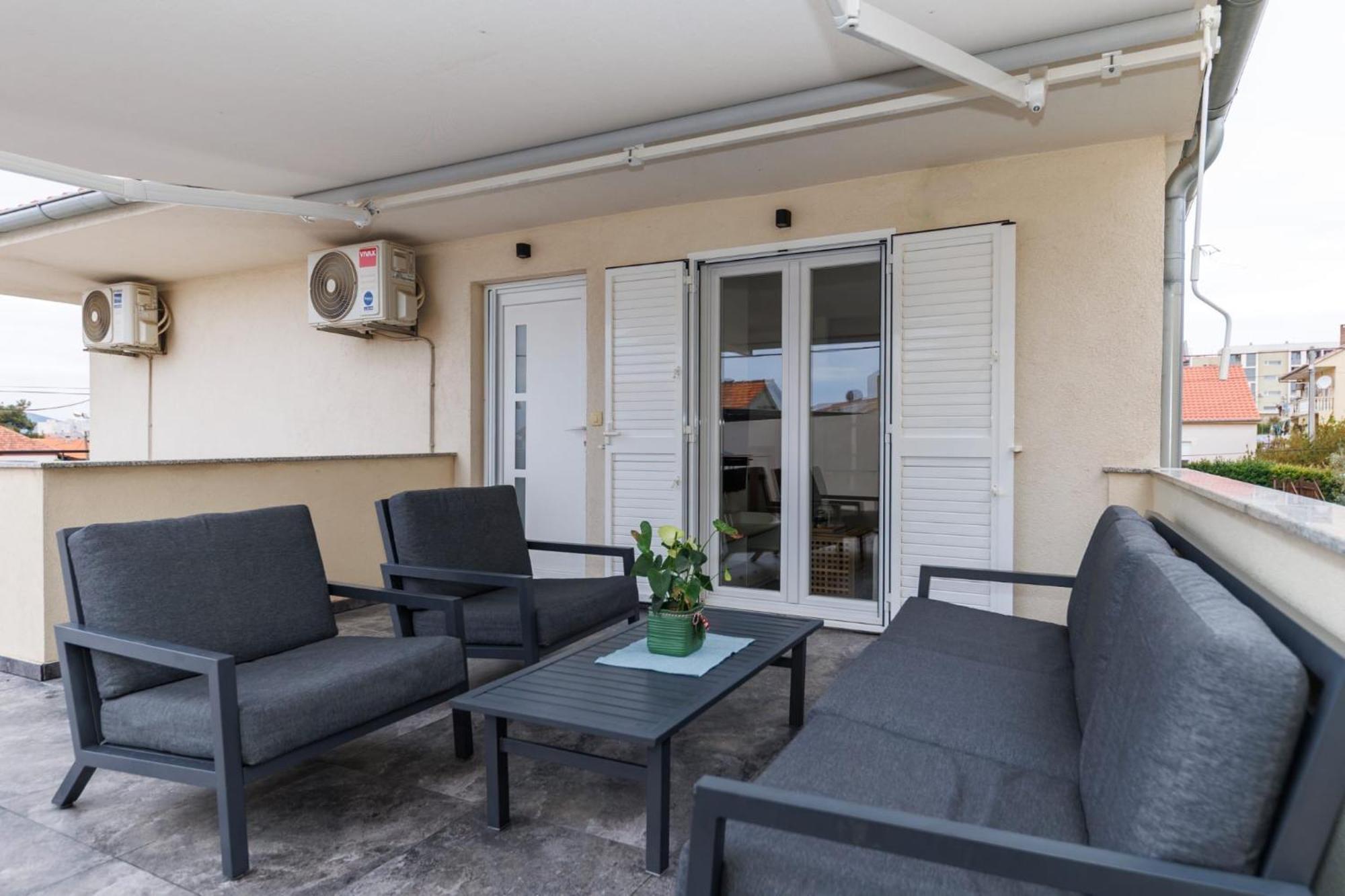 Apartments 23 And 25 With Free Private Parking Zadar Eksteriør billede